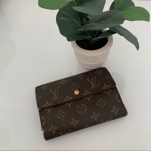 Louis Vuitton | Monogram Tresor Trifold Passport Wallet